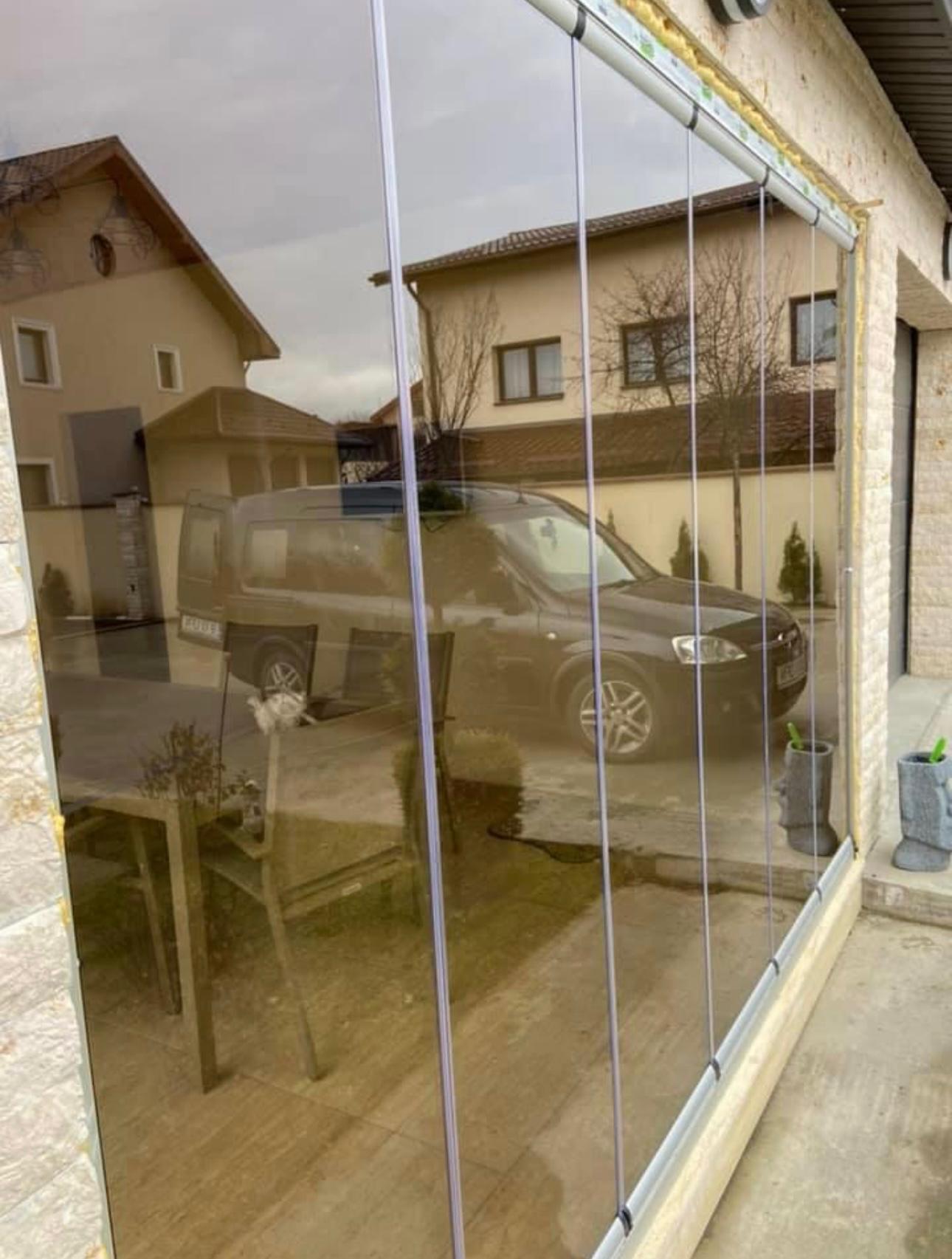 Vedere folie transparentă exterior